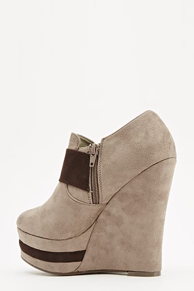 Suedette Heel Ankle Boots details - AFRO-WHITE